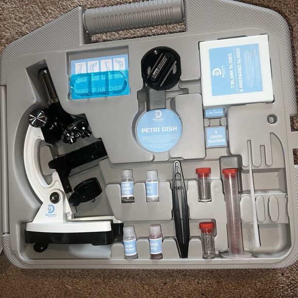 Discovery Mindblown Microscope Set with Case 120X Lots Of pieces - Picture 4 of 8